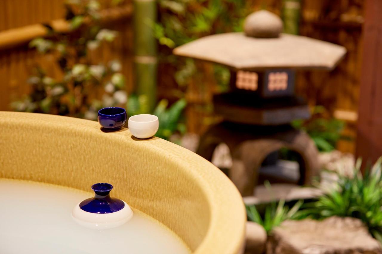 Villa 古今 天下茶屋 With A Private Parking Lot And A Half Open-Air Bath And Direct To Kix Osaka Exterior foto