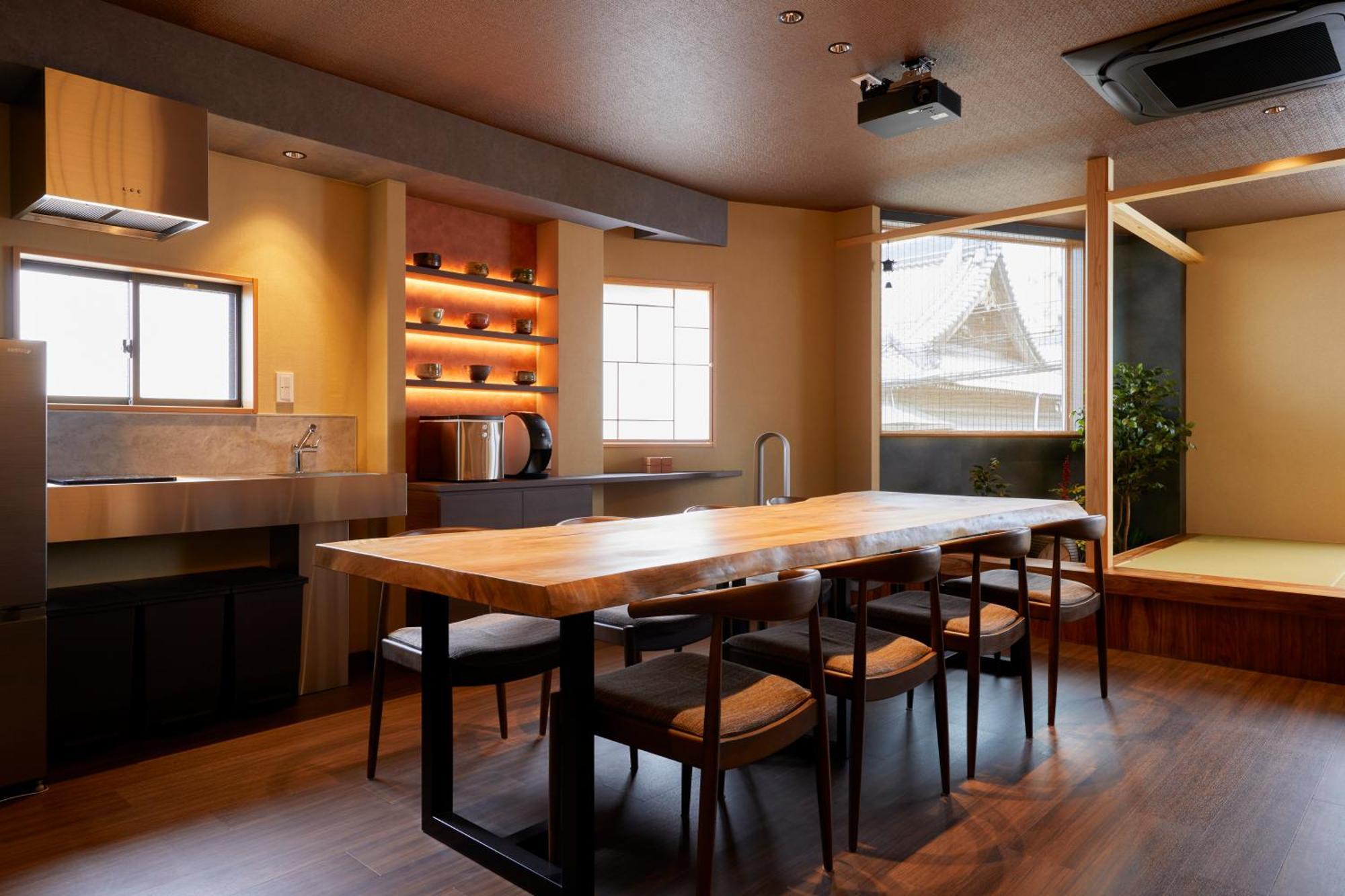 Villa 古今 天下茶屋 With A Private Parking Lot And A Half Open-Air Bath And Direct To Kix Osaka Exterior foto